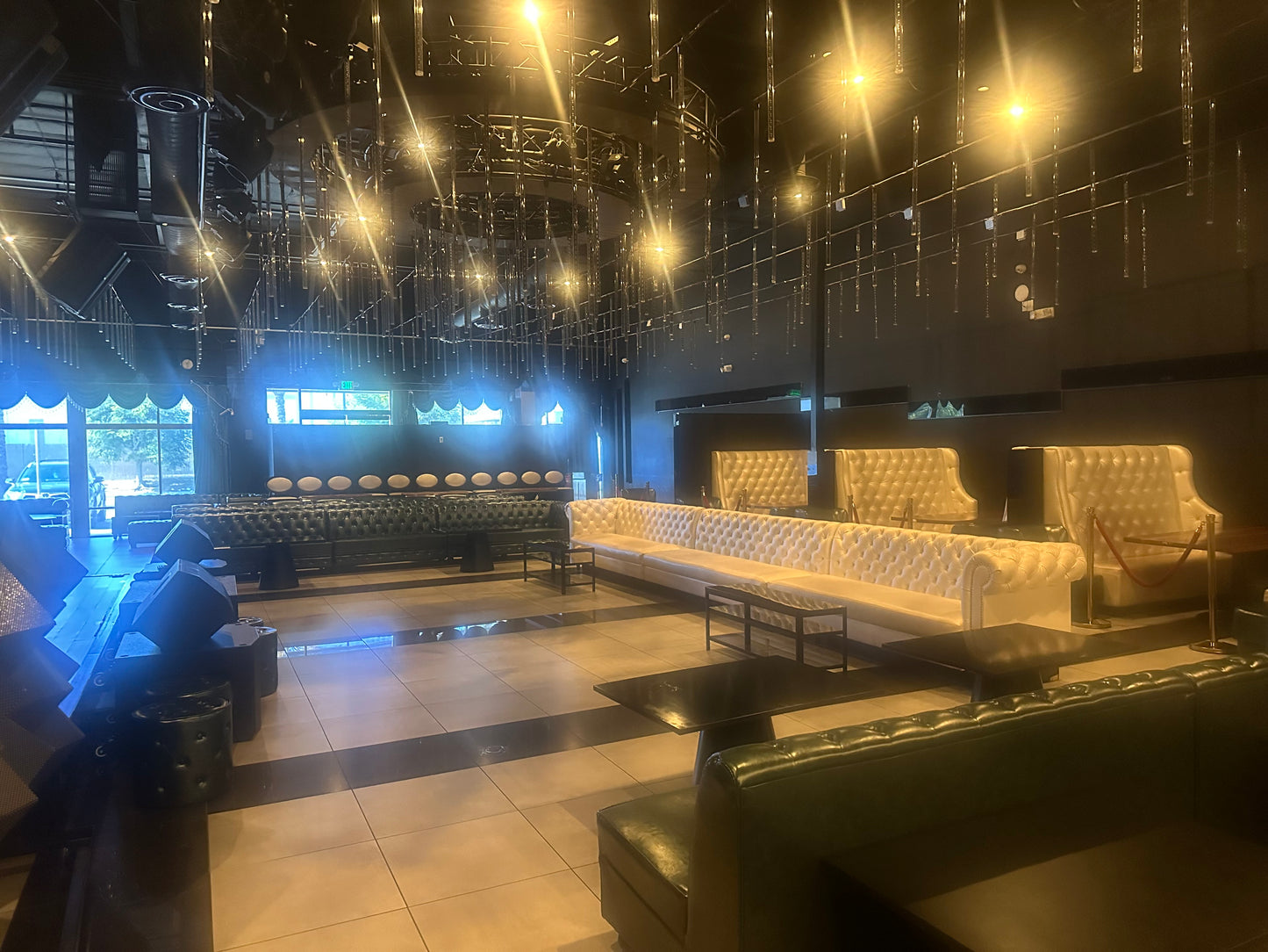 AHSEDON BEAUTY PRESENTS NODESHA LIVE MAY 2nd THE VERSUS of 3 ERAS 70s, 80s, 90s